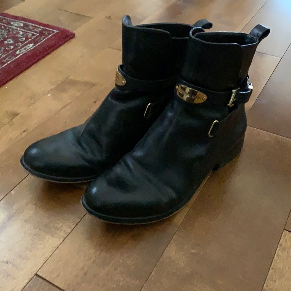 Size 8 Michael Kors Boots
